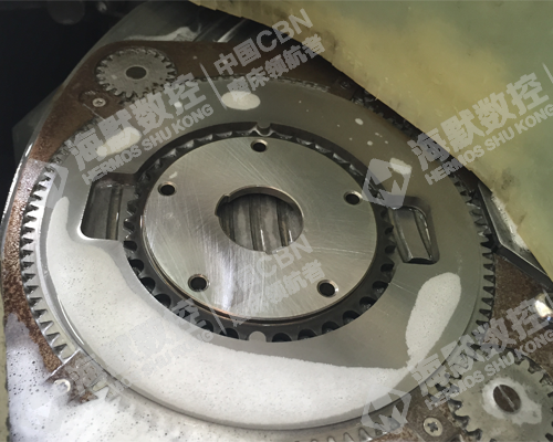 VVT鏈輪雙端面磨床加工細節(jié)圖